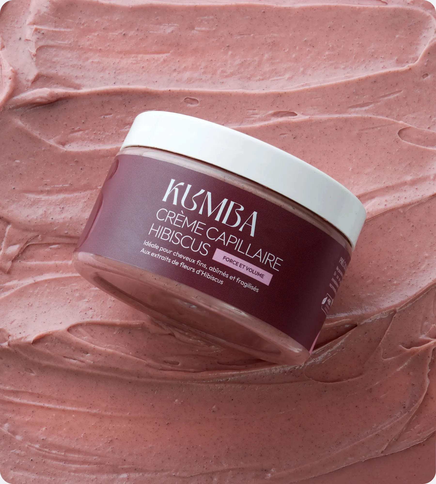 Kumba : pot sur texture de crème